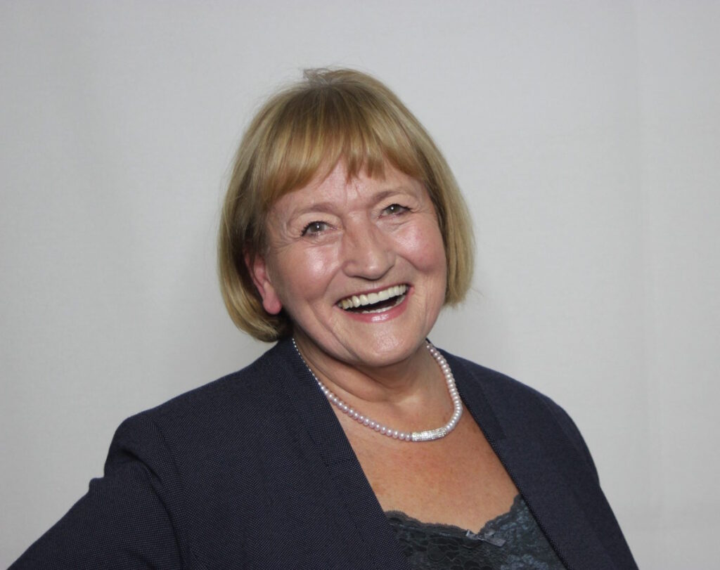 Dr Isabella Moore